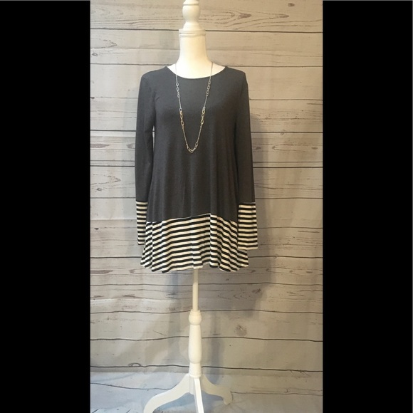 Zenana Outfitters Tops - SALE!! Solid & Stripped Contrast Long Sleeve Top